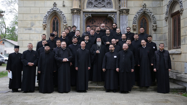 (Video) Cursuri pentru obținerea gradelor preoțești în Arhiepiscopia Iașilor